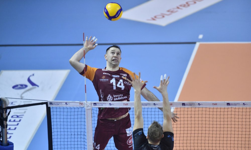 İnegöl Belediyespor - Halkbank: 1-3