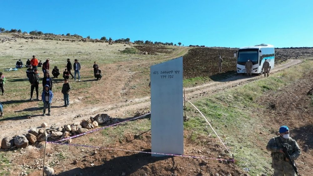 Jandarmanın Göbeklitepe’deki metal blok nöbeti