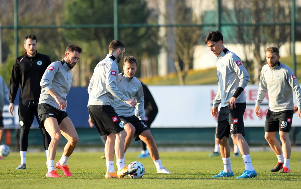 Konyaspor'da Beşiktaş maçı hazırlıkları tamamlandı