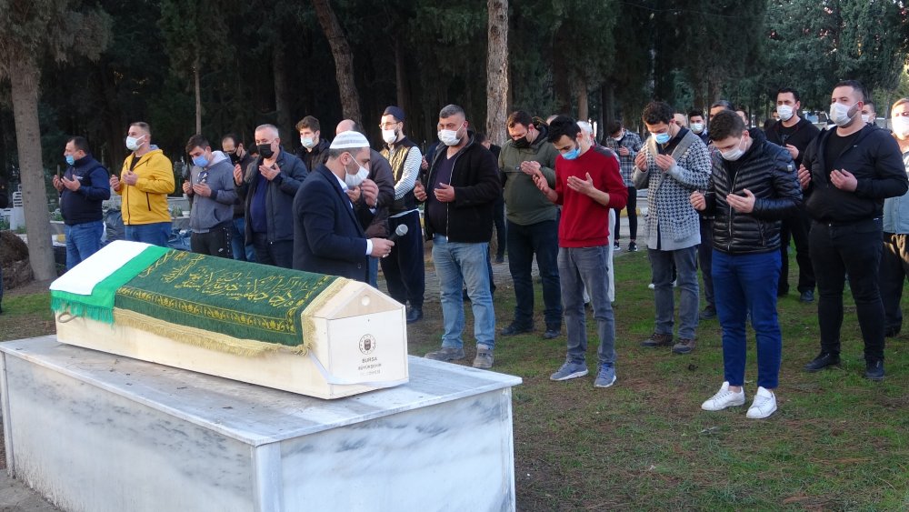 Lodos fırtınasında başına çatı isabet etmişti; 11 gün sonra hayatını kaybetti