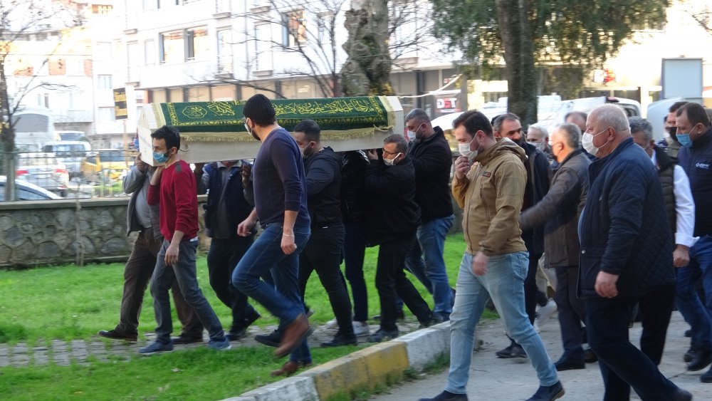 Lodos fırtınasında başına çatı isabet etmişti; 11 gün sonra hayatını kaybetti