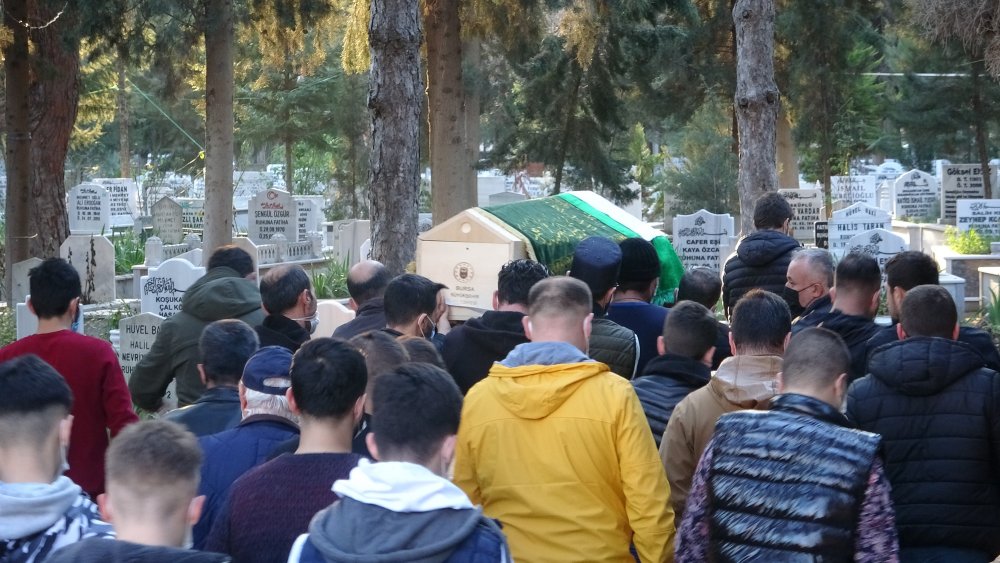 Lodos fırtınasında başına çatı isabet etmişti; 11 gün sonra hayatını kaybetti