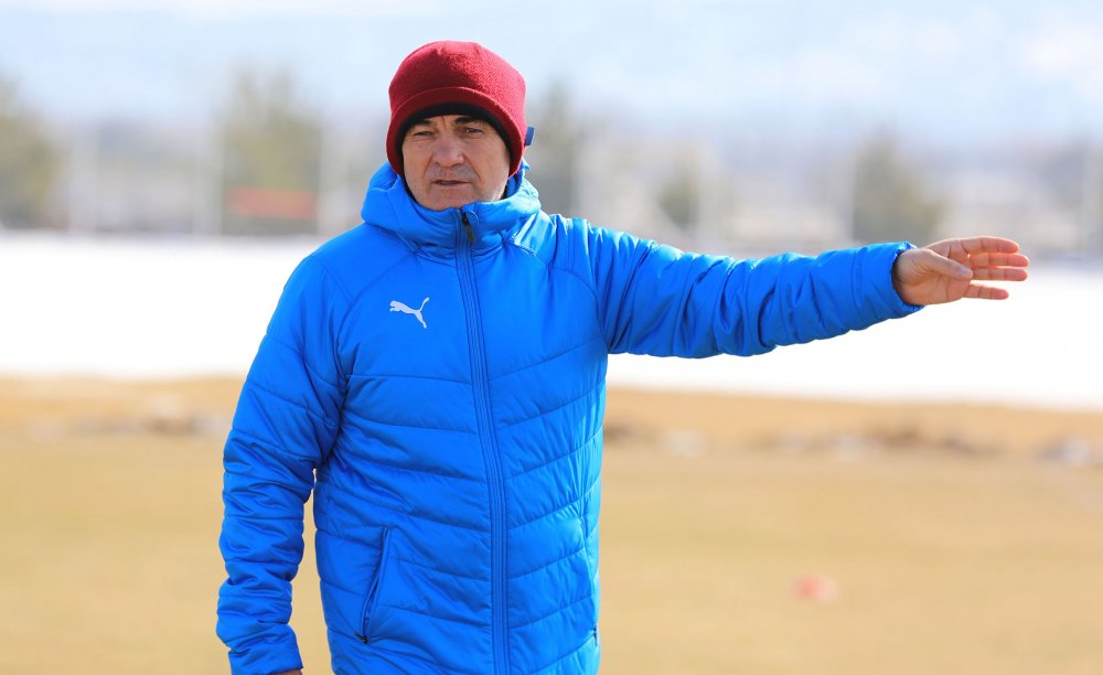 Rıza Çalımbay: Ligde iyi bir yere geleceğiz