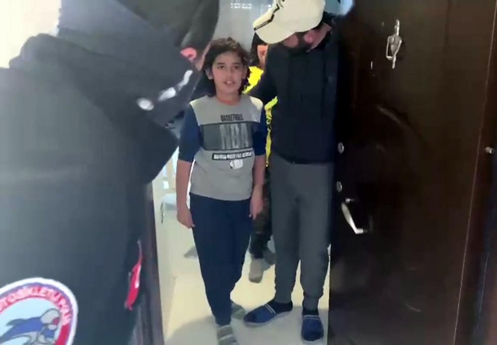 Yunus Timleri'nden motorize polis olmak isteyen çocuğa doğum günü sürprizi