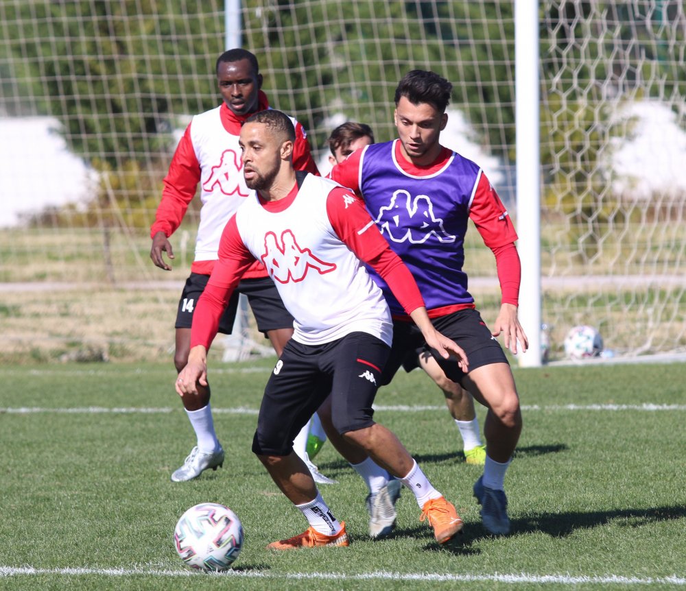 Antalyaspor galibiyete odaklandı