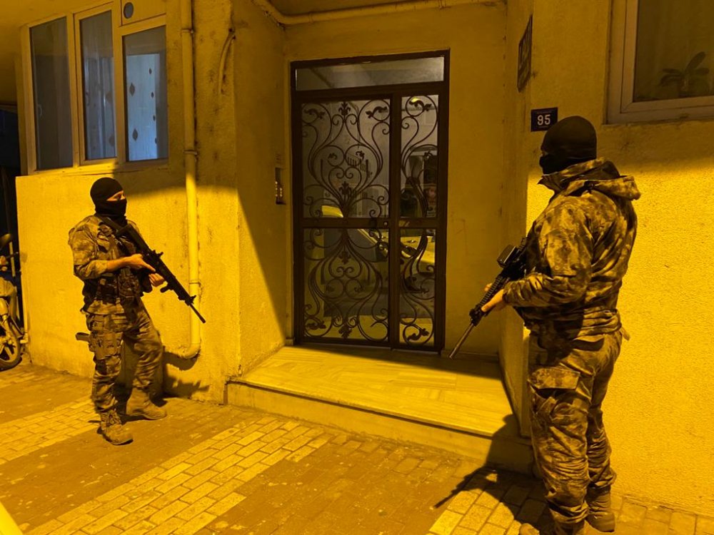 Çanakkale'de uyuşturucu tacirlerine şafak operasyonu: 15 gözaltı