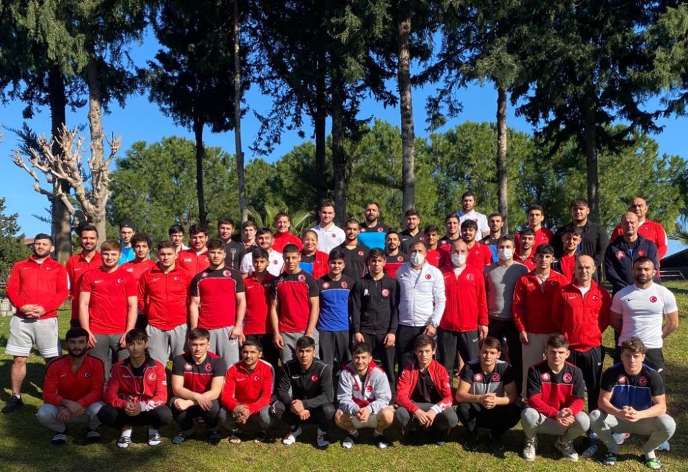 Milli judocular 13 ülke takımı ile Antalya'da ortak kampa girdi