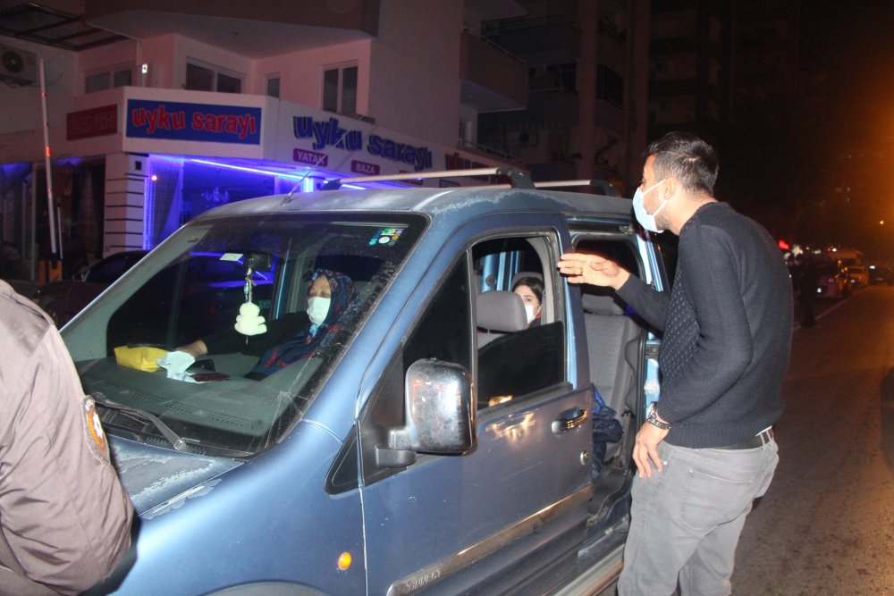 Sokağa çıkma kısıtlamasına uymadılar, çeşitli bahane ürettiler