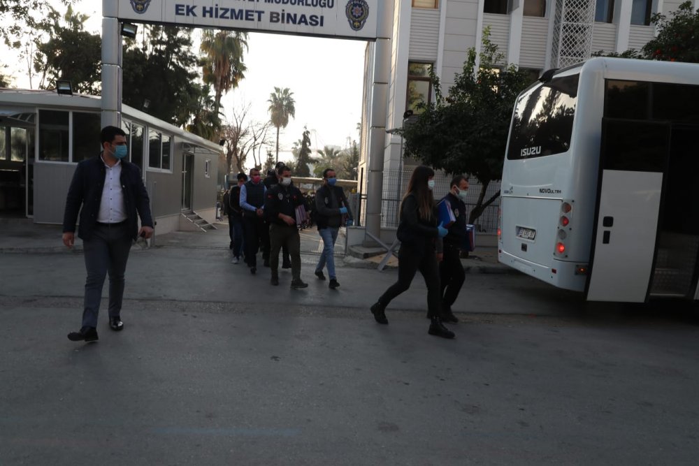Mersin merkezli 3 kentte fuhuş operasyonu: 27 gözaltı