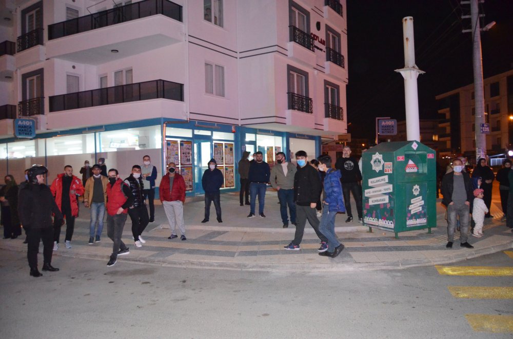 Trafik kazası yapan kızını göremeyince sinir krizi geçirdi