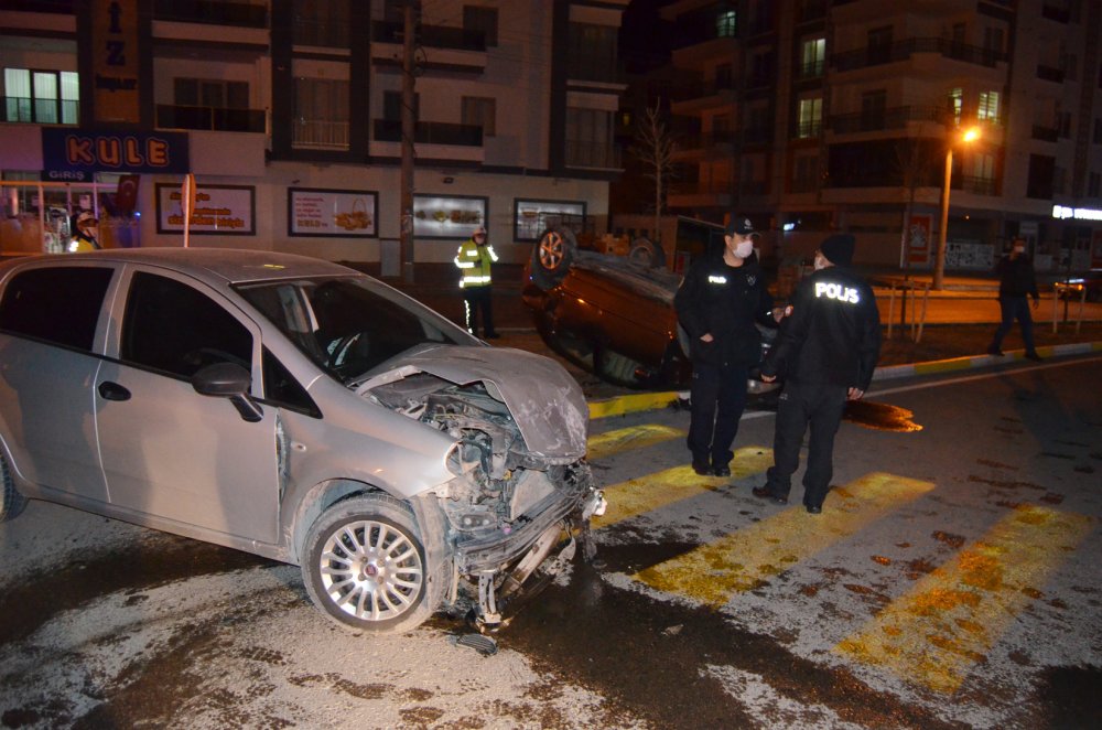 Trafik kazası yapan kızını göremeyince sinir krizi geçirdi