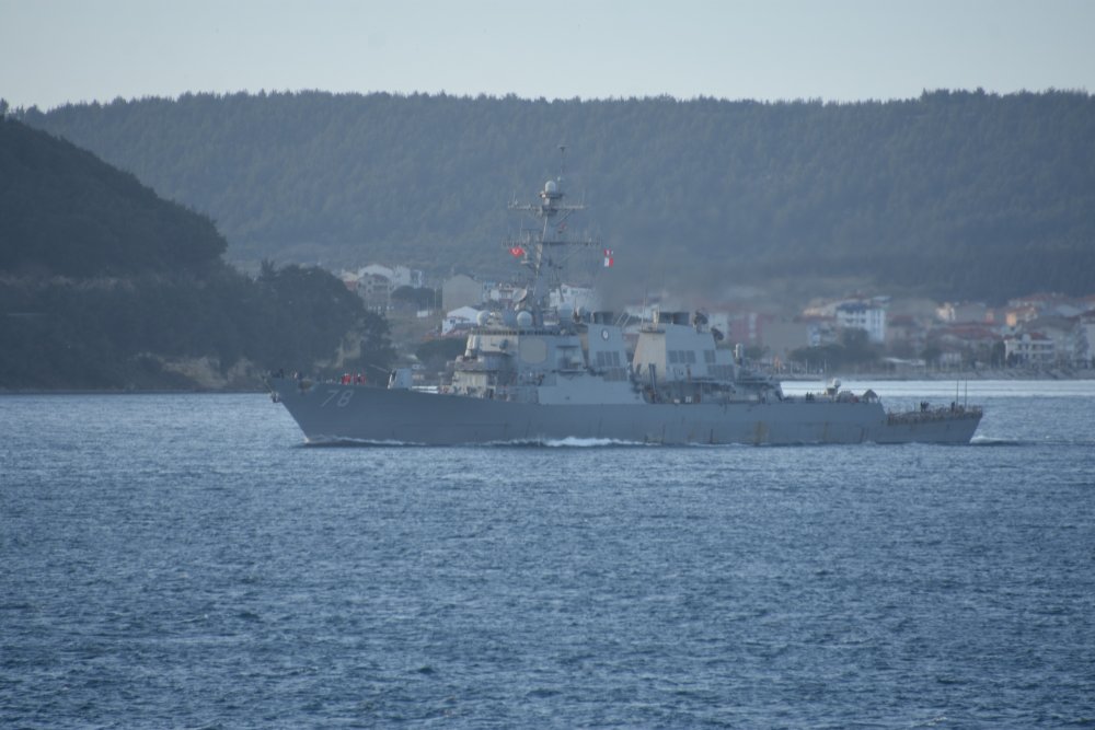 ABD savaş gemisi Çanakkale Boğazı’ndan geçti