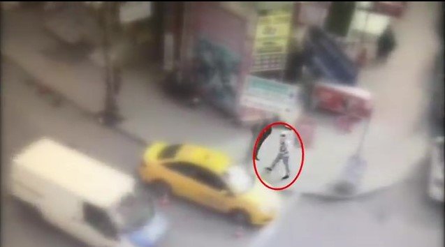 Sultangazi’de rastgele ateş eden magandalar kamerada