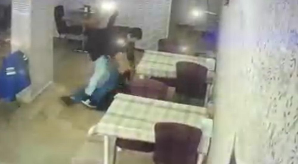 Tekirdağ’da indirim yapmayan kadın dönercinin bıçaklandığı an kameraya yansıdı
