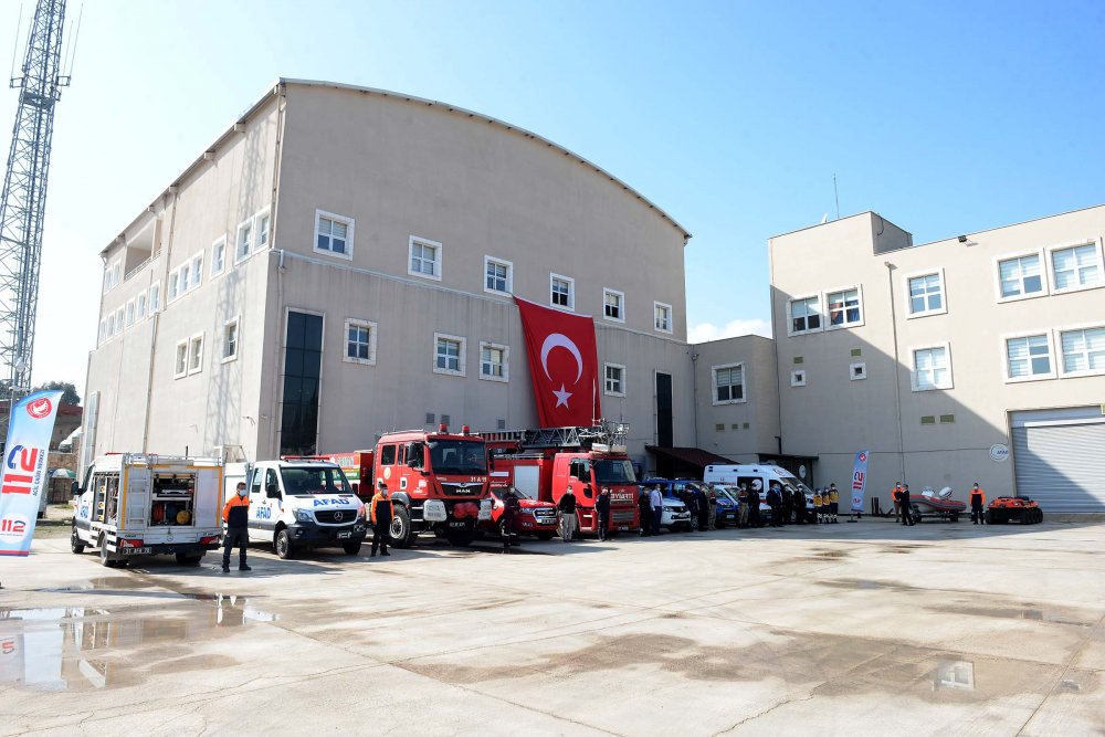 ‘112 Acil’i arayıp evlenme teklifi eden de var, eşinden ayrıldığı için sohbet etmek isteyen de’