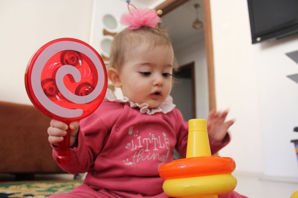 15 aylık Zeynep'e ilik nakli için ailesi uygun donör arıyor