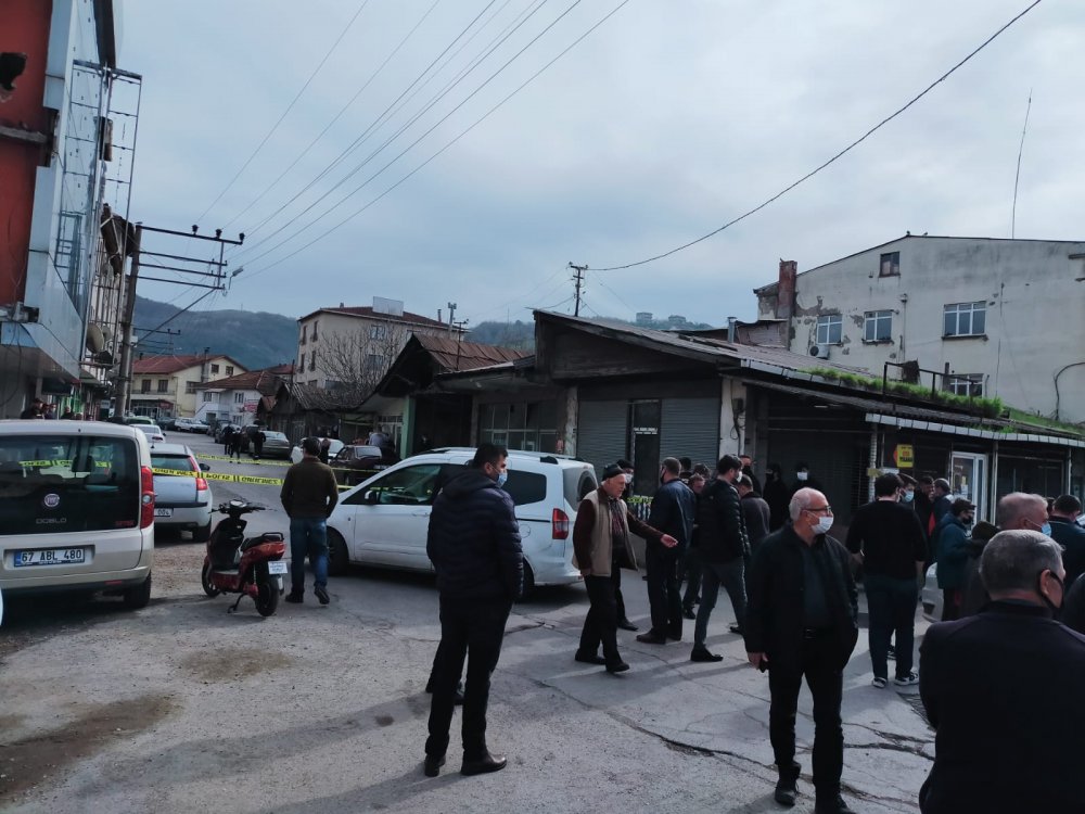 Darbettiği kişiyi bu kez tabancayla vurdu