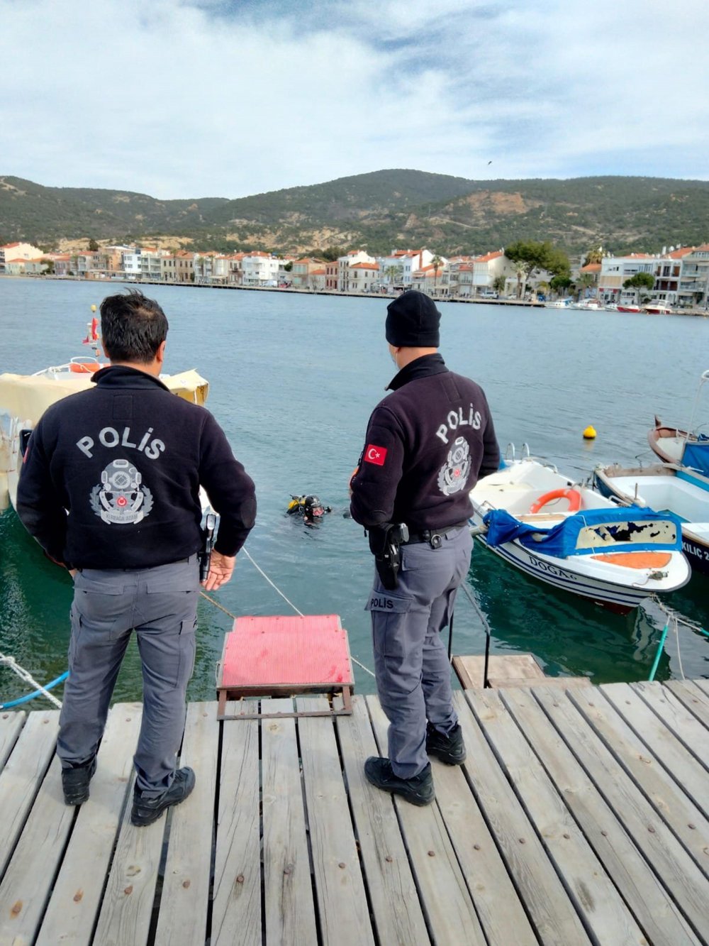 Emekli bekçinin cesedi denizde bulundu