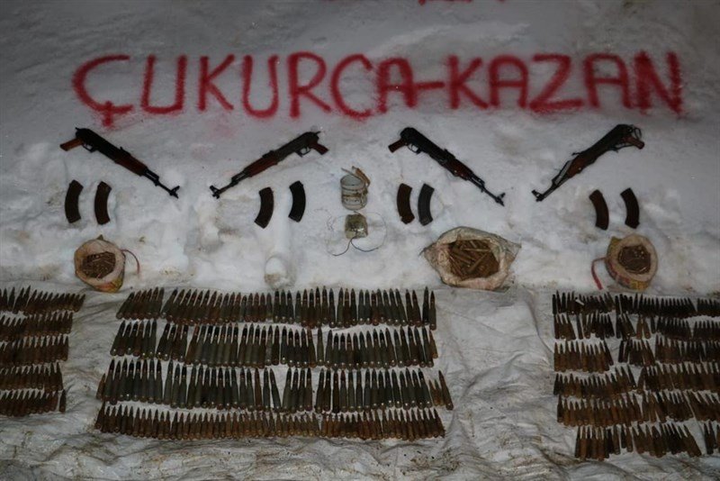 'Eren-9 Kazan/Han Yaylası-1' operasyonunda silah ve mühimmat ele geçirildi