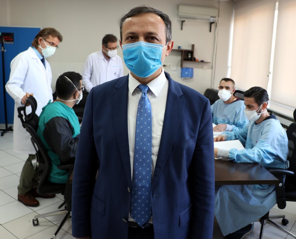 ERÜ Rektörü Çalış'tan Faz-2'de ilk doz uygulanan 3 gönüllünün durumu hakkında açıklama