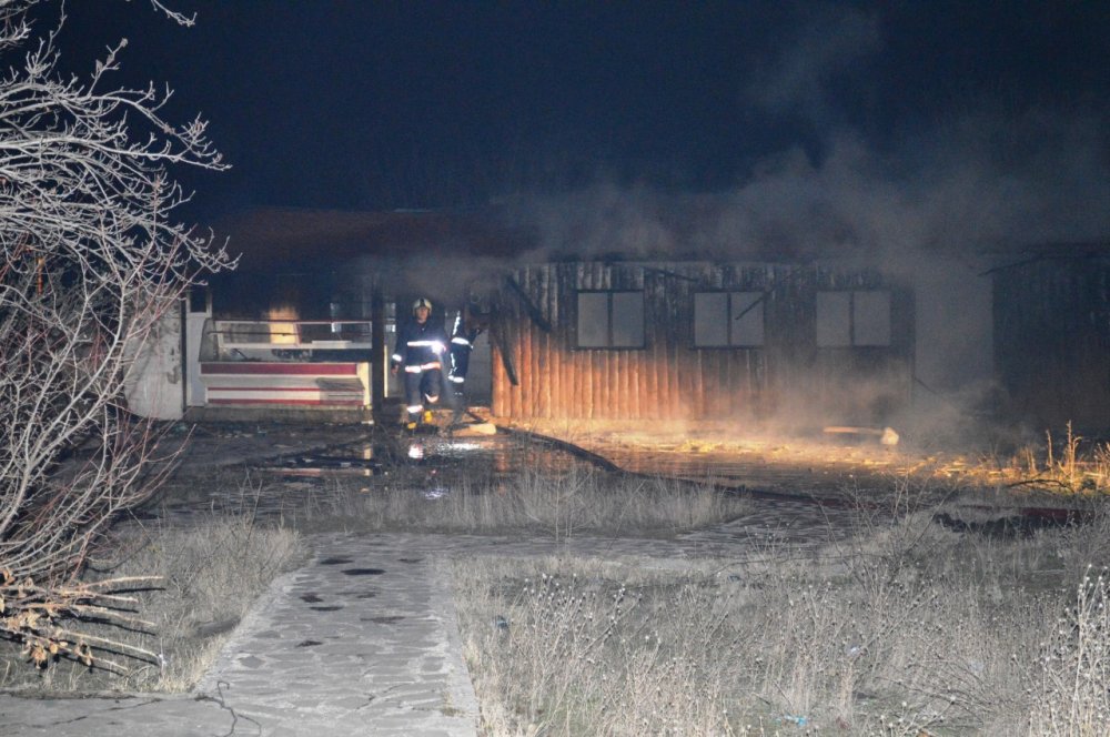 Ankara'da, bir işletmede yangın çıktı