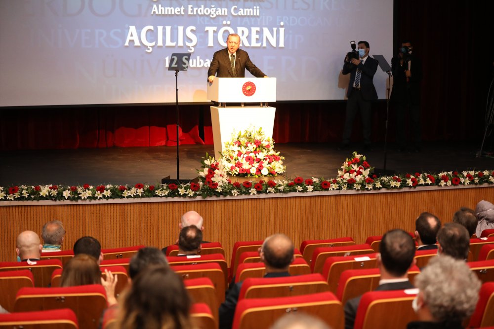 Cumhurbaşkanı Erdoğan: Üniversitelerimiz tek tipçi anlayıştan uzaklaştıkça farklı değerler üretir hale geldi