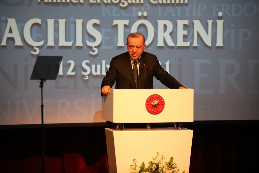 Cumhurbaşkanı Erdoğan: Üniversitelerimiz tek tipçi anlayıştan uzaklaştıkça farklı değerler üretir hale geldi