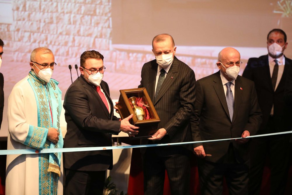 Cumhurbaşkanı Erdoğan: Üniversitelerimiz tek tipçi anlayıştan uzaklaştıkça farklı değerler üretir hale geldi