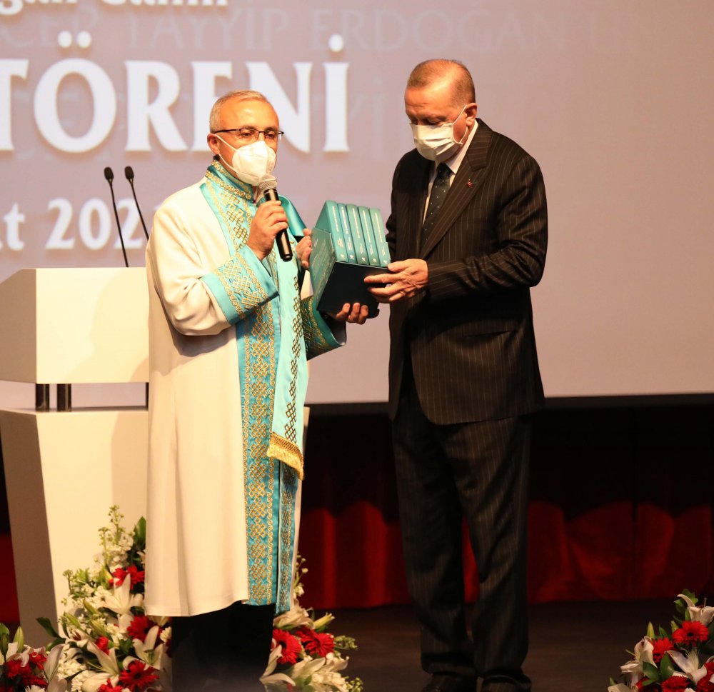 Cumhurbaşkanı Erdoğan: Üniversitelerimiz tek tipçi anlayıştan uzaklaştıkça farklı değerler üretir hale geldi