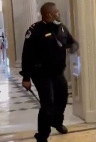 ABD’de, Kongre baskınındaki tutumu nedeniyle polise madalya verecek