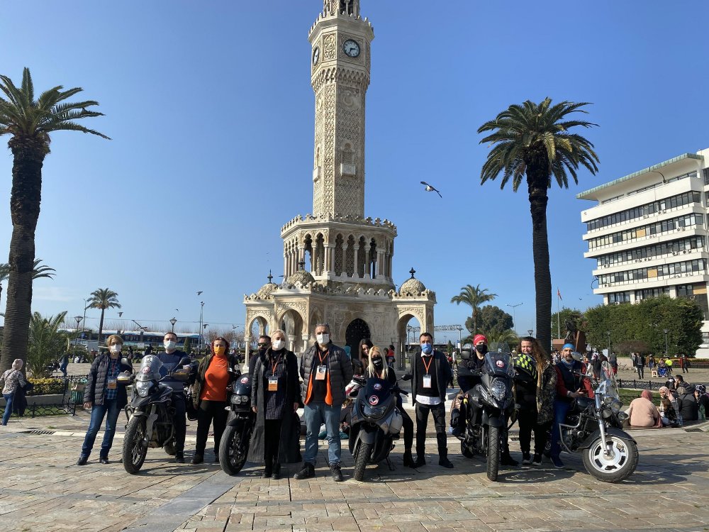İzmir depreminde tanıştılar... Arama kurtarma derneği kurdular
