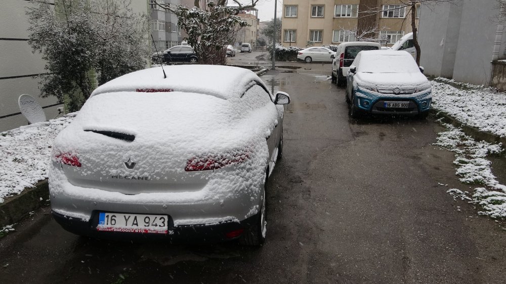 Meteoroloji uyarmıştı; Bursa'da yoğun kar yağışı