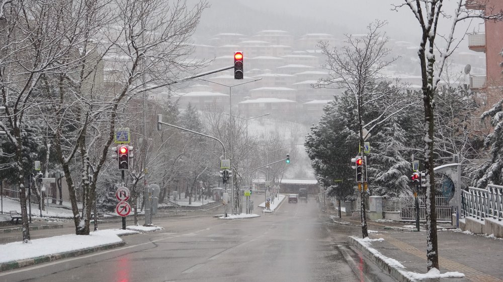 Meteoroloji uyarmıştı; Bursa'da yoğun kar yağışı