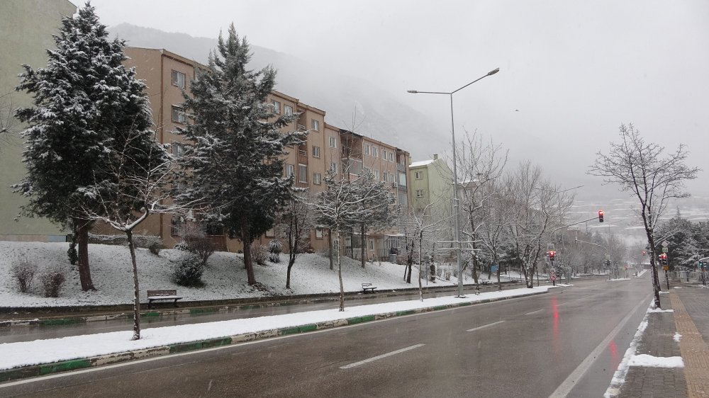 Meteoroloji uyarmıştı; Bursa'da yoğun kar yağışı