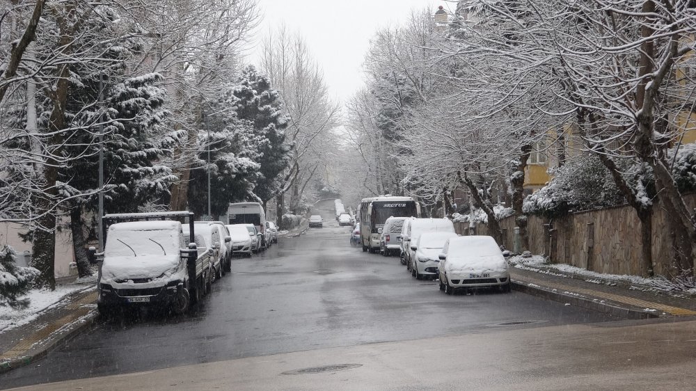Meteoroloji uyarmıştı; Bursa'da yoğun kar yağışı