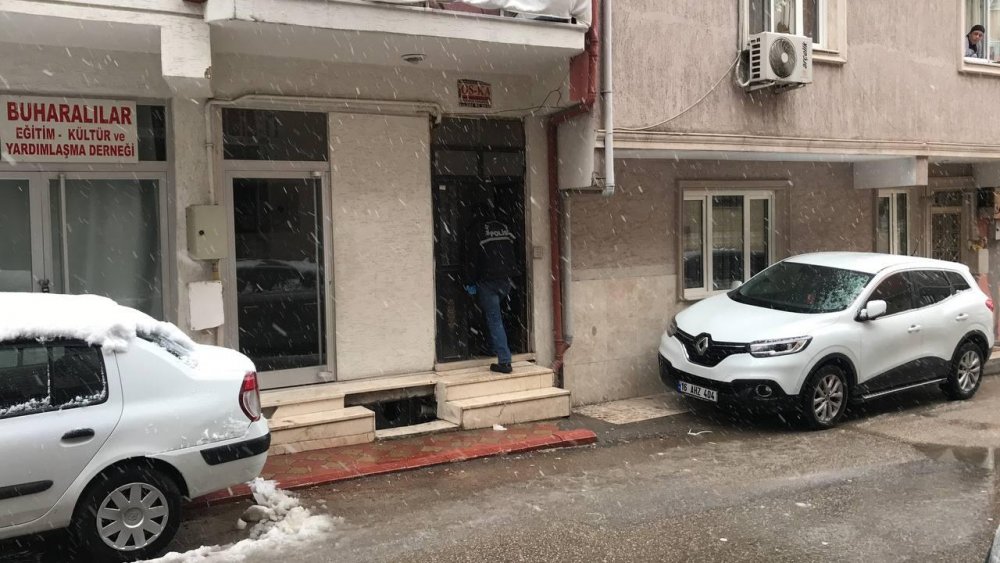 Sevgililer Günü'nde karısıyla tartıştı, kendisini 5 kez bıçakladı