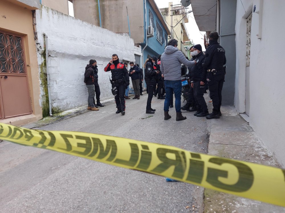 Boğazı kesik halde bulunmuştu... Oğlu gözaltına alındı!