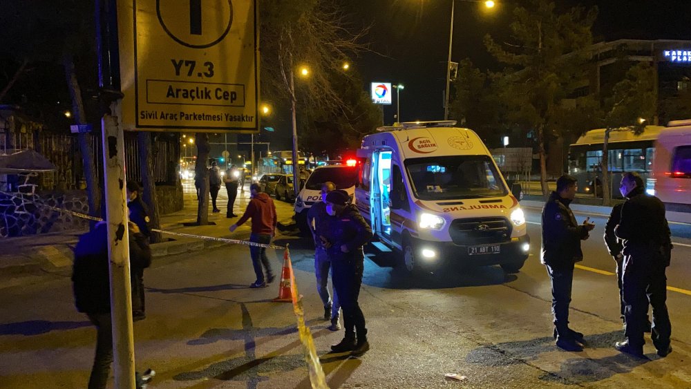 Diyarbakır’da sokak ortasında kadın cinayeti