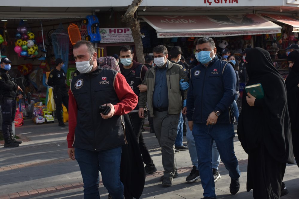 HDP il eş başkanları gözaltına alındı