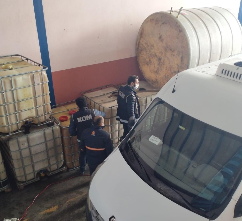 Kocaeli’de litrelerce kaçak akaryakıt ele geçirildi 