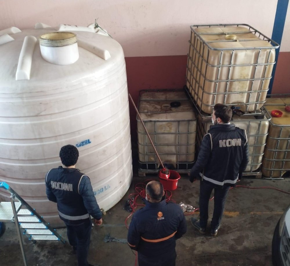 Kocaeli’de litrelerce kaçak akaryakıt ele geçirildi 
