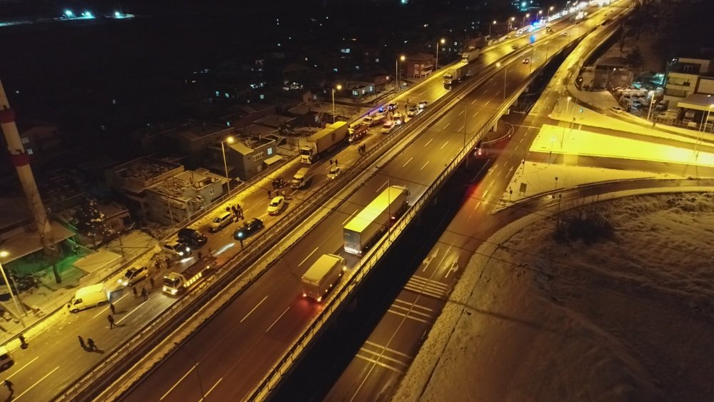 Samsun'da zincirleme kaza! 15 araç birbirine girdi