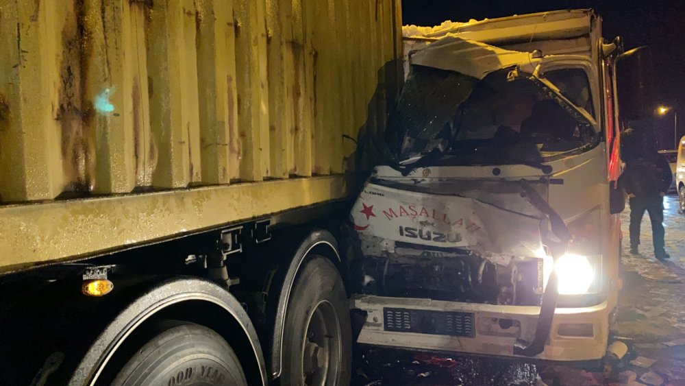 Samsun'da zincirleme kaza! 15 araç birbirine girdi
