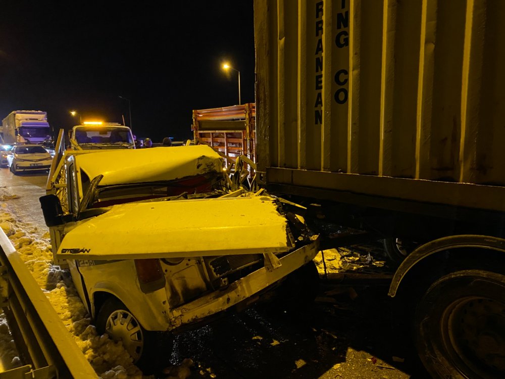 Samsun'da zincirleme kaza! 15 araç birbirine girdi