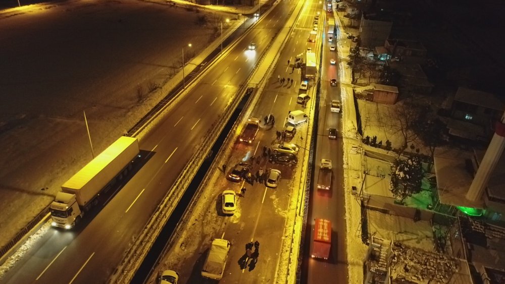 Samsun'da zincirleme kaza! 15 araç birbirine girdi