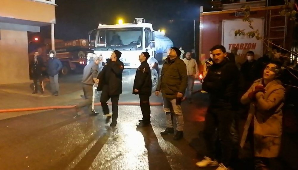 Sürmene’de korkutan yangın