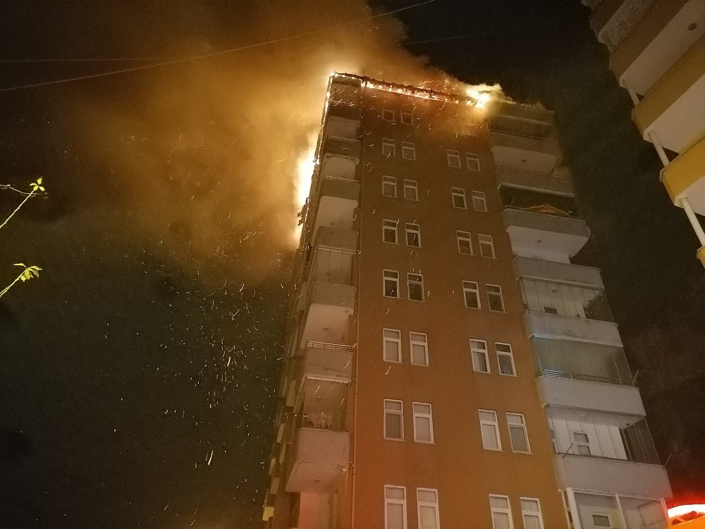 Sürmene’de korkutan yangın