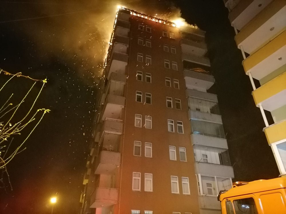 Sürmene’de korkutan yangın