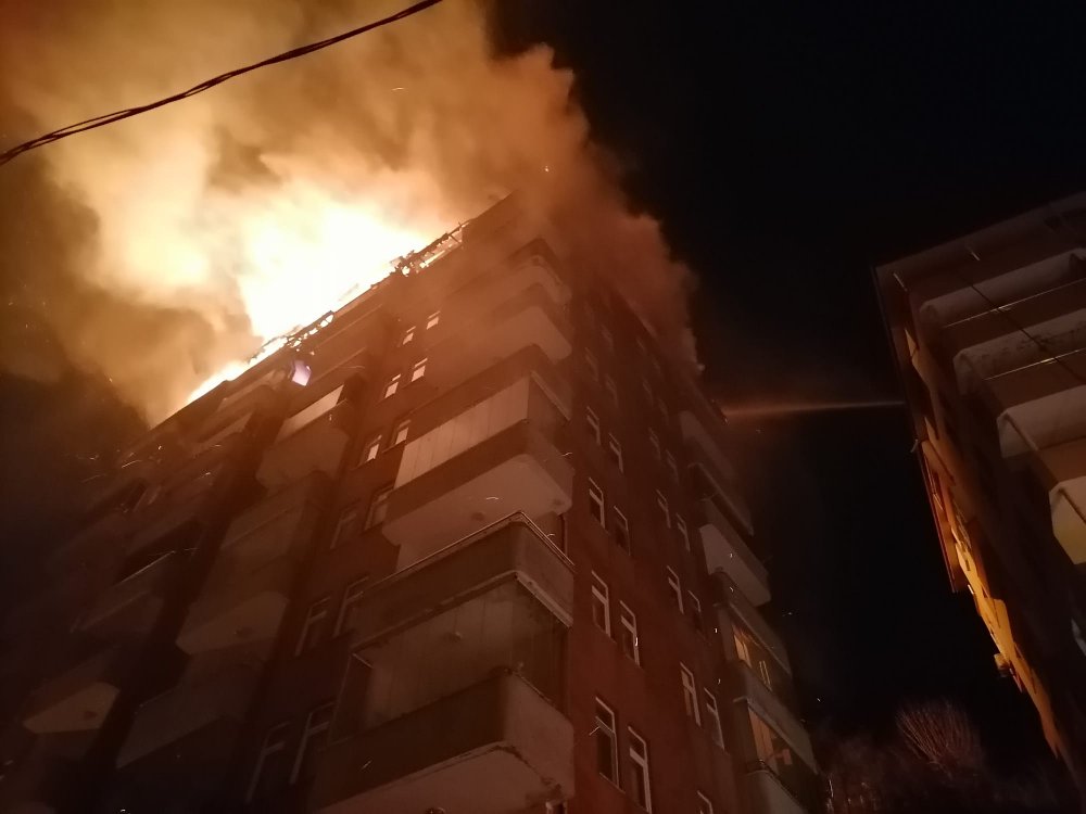 Sürmene’de korkutan yangın