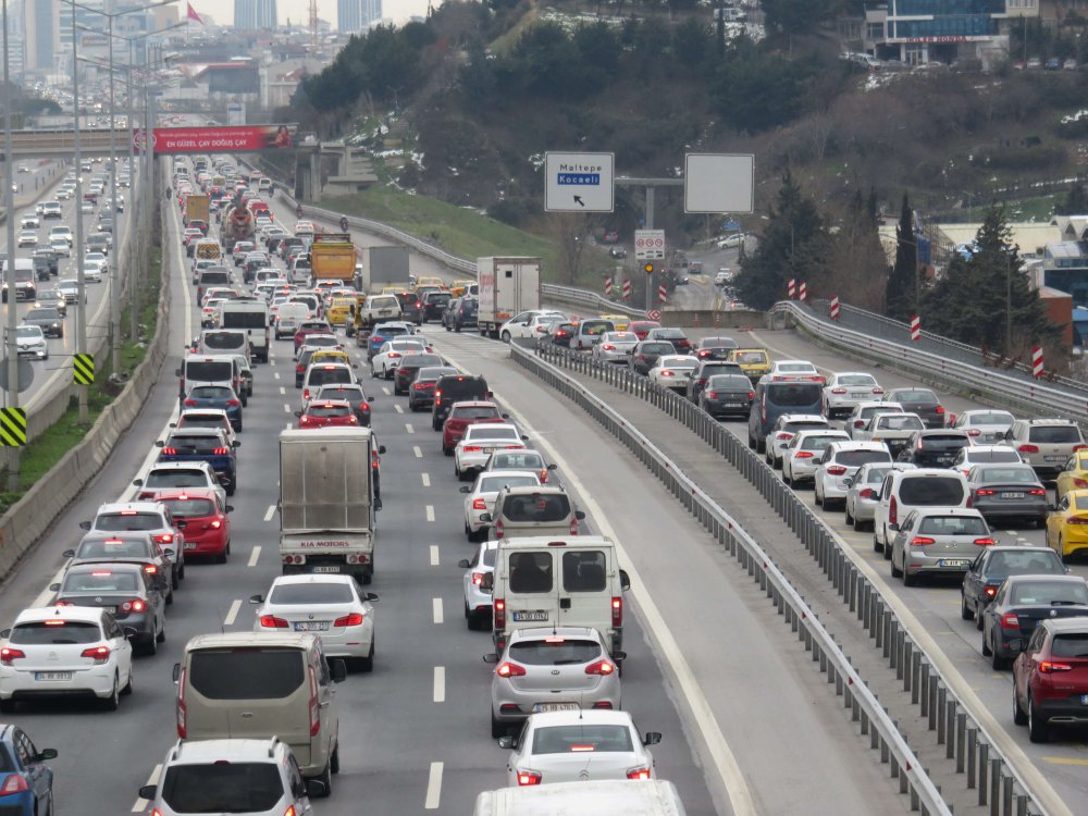 Kısıtlama öncesi trafikte son durum